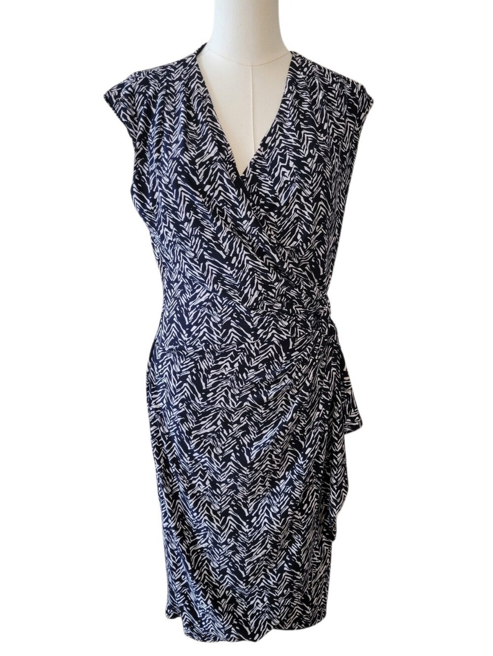 Lauren by Ralph Lauren Black & White Sleeveless Faux Wrap Dress Size 8